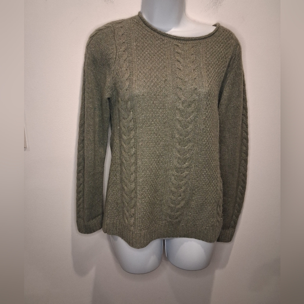 Eddie Bauer Size Xs Wool Blend Green Cable Knit Sweater